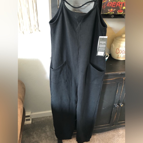 NWT Women’s Glyder Effortless Jumpsuit in black size large - Picture 13 of 15